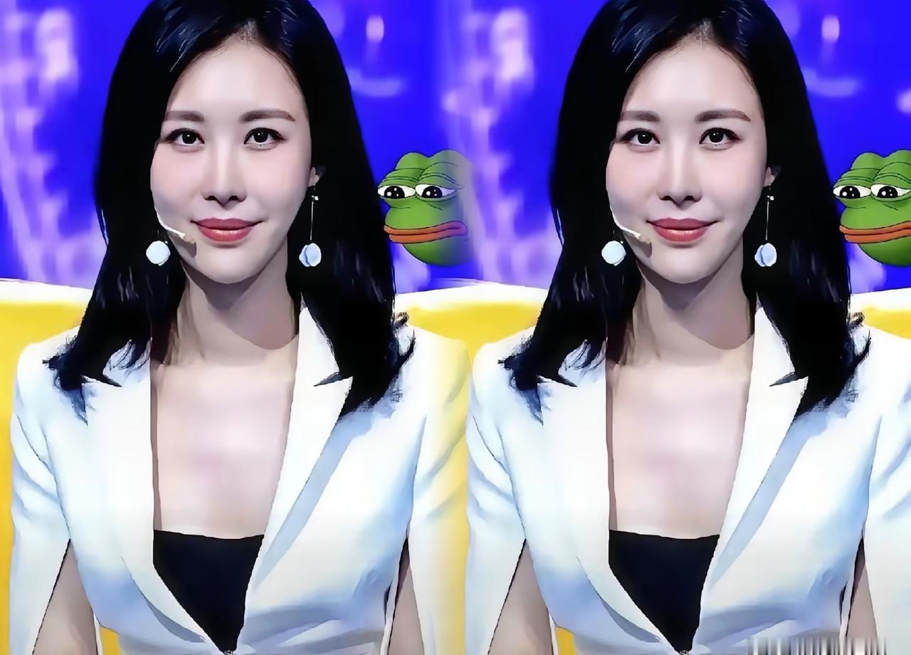 王石54岁那年，爱上田朴珺，全网都在传一句话：图他年纪大，图他不洗澡？结果呢。