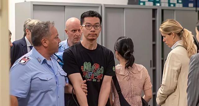 意大利批准引渡徐泽伟，中方迟迟没出手反制！你真以为这是欺软怕硬？大错特错！意大利