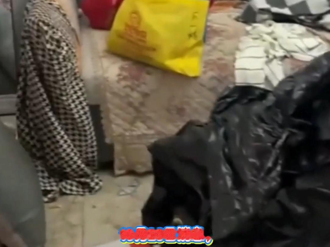 10月26日,黑龙江齐齐哈尔房东宋先生的遭遇让全网炸锅:3名平日光鲜亮丽的女孩,