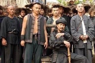 民国初期的时候，在湘，粤，赣三省边境地区出了一个土匪头头，他的名字叫做周文山。
