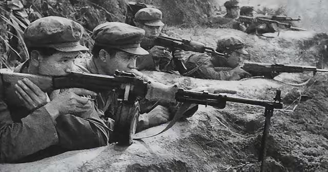 1979年那场战争，真正让苏联胆寒的不是南线56万大军，而是北方200万人的