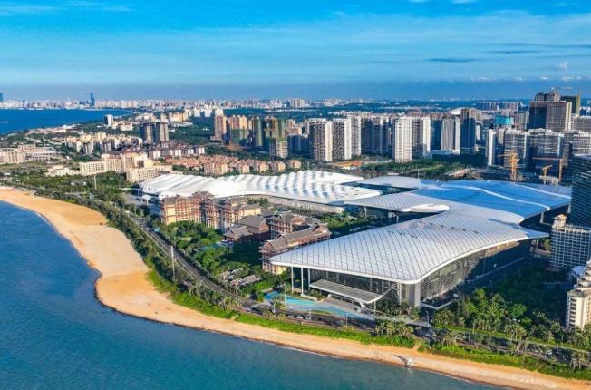 昨晚和一位朋友聊海南“封关”，他透露了一个消息令人震撼！最近海南封关的话题讨