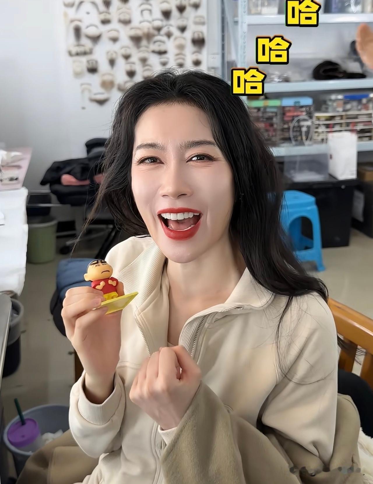 温峥嵘能够中年翻红不是她演技好，完全就是她这个人听劝，五次被拒绝她没有觉得委屈