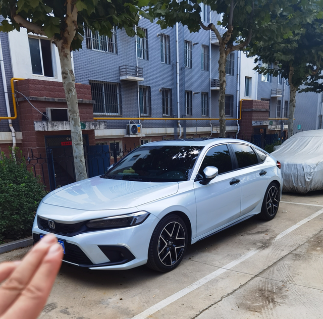 思域高速感受来了第一次开思域跑了300多公里的高速，路况还很通畅！先说油耗，