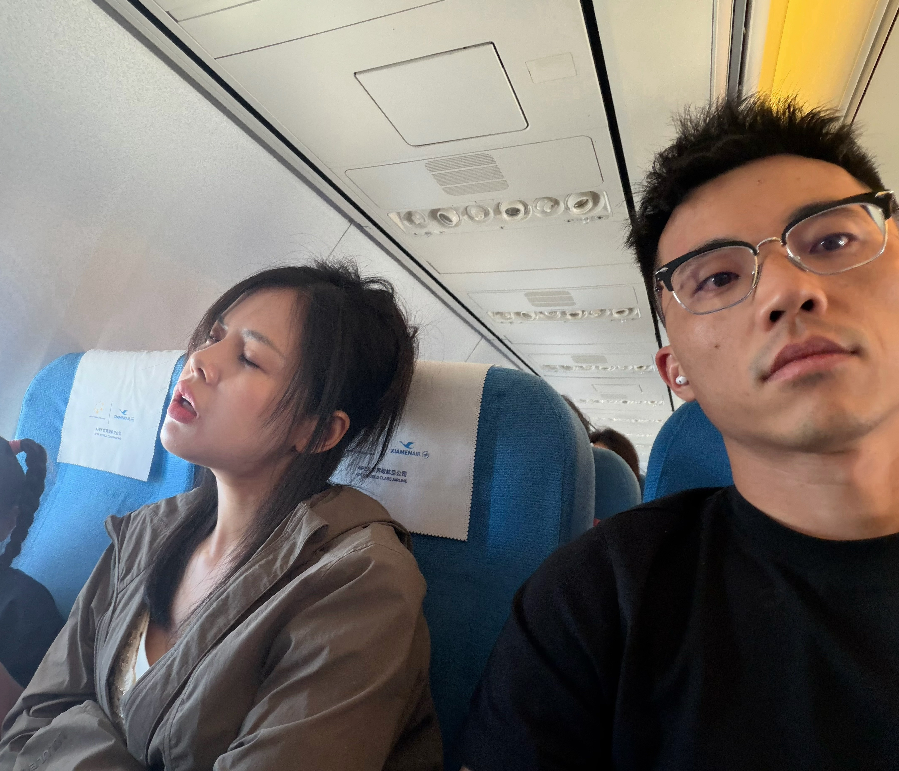 有网友问我，这么连轴出门，累不累？我：不累，我一点都不累。摄影师：胡杨林