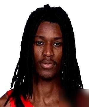 贺希宁3分，王浩然2分，深圳依然能赢新疆男篮。因为深圳小外援史密斯砍下45分15