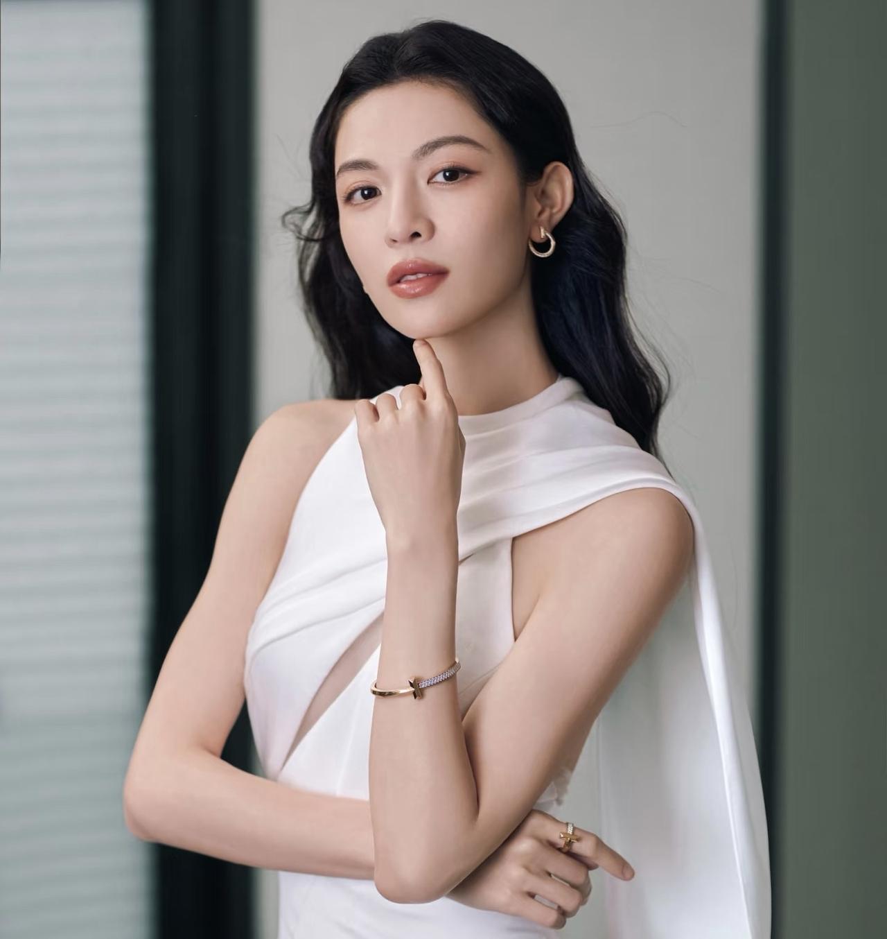 金鸡奖最大的冷门，不是《哪吒2》得奖了却没来领，也不是祖峰被临时剔除入围