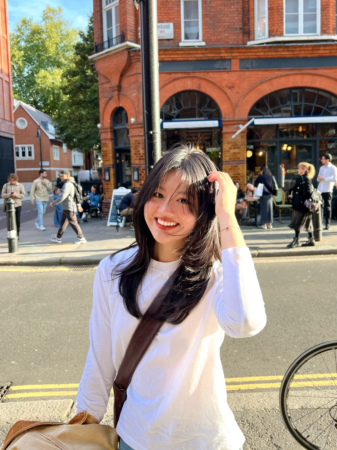 剪个清爽发型过春天