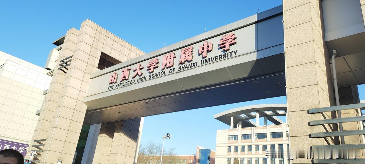 2025年CMO已经官宣出分了，昨天晚上讲了所有题目的得分点，考生可以根据得