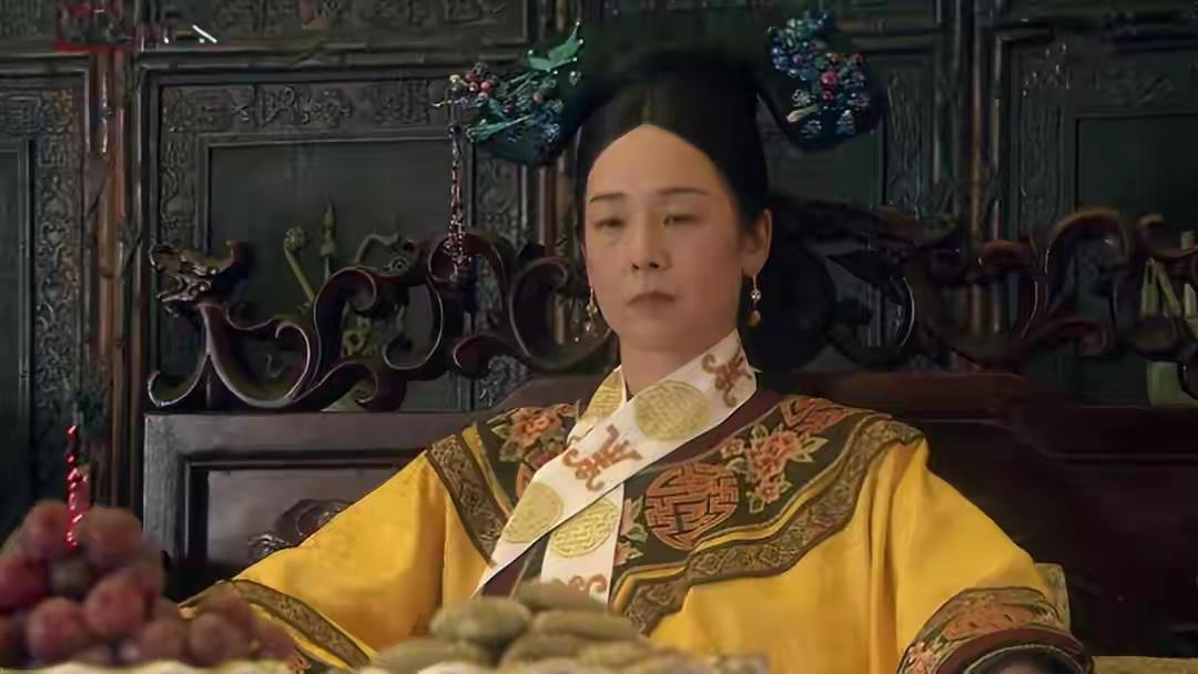 慈禧质问左宗棠：你比曾国藩强在哪？左宗棠的回复让慈禧冷汗直流细密冷汗，如悄