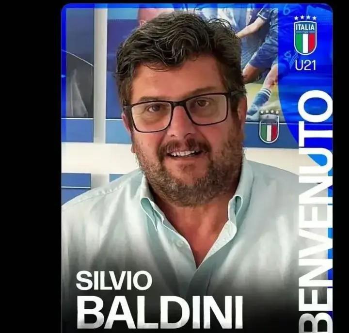 🇮🇹和国家队主帅加图索口风完全不一样，加图索对俱乐部大肆购买外援表示理解，