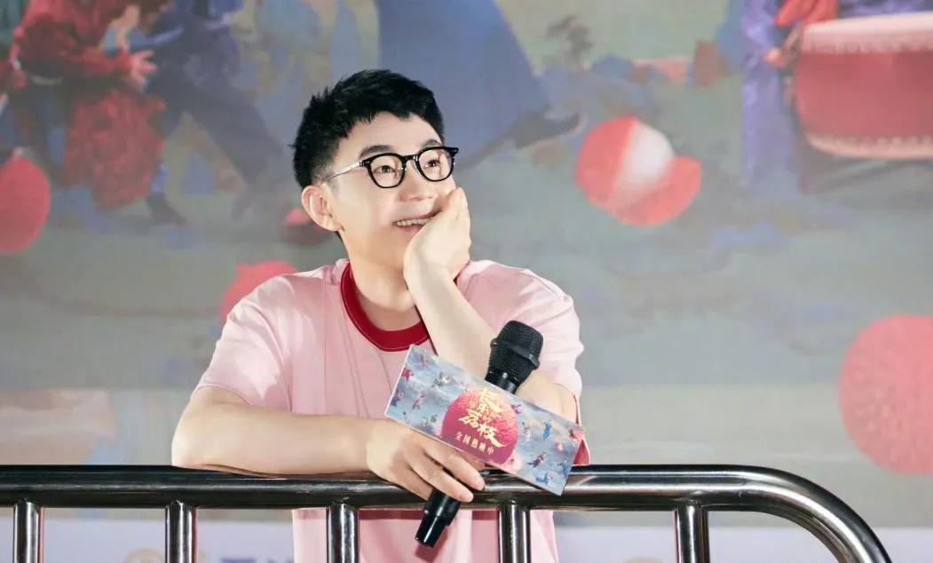 大鹏可能也没想到，暑期档过去一半真正的好电影才上场。《酱园弄》上映的时候，所有