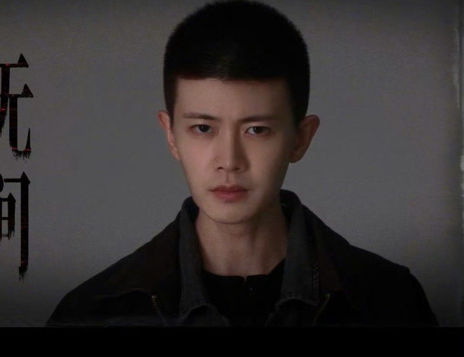 任嘉伦脸上的疤好有故事感的一道疤痕！有质感的演员脸上的疤都带着戏感