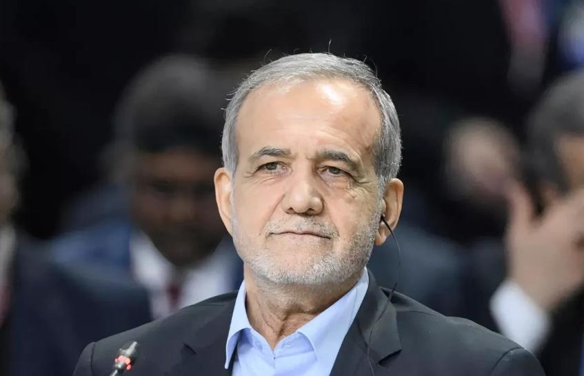 一旦开战，伊朗最好不要只盯着美国航母，应该将火力对准中东美军基地。因为美国航母既