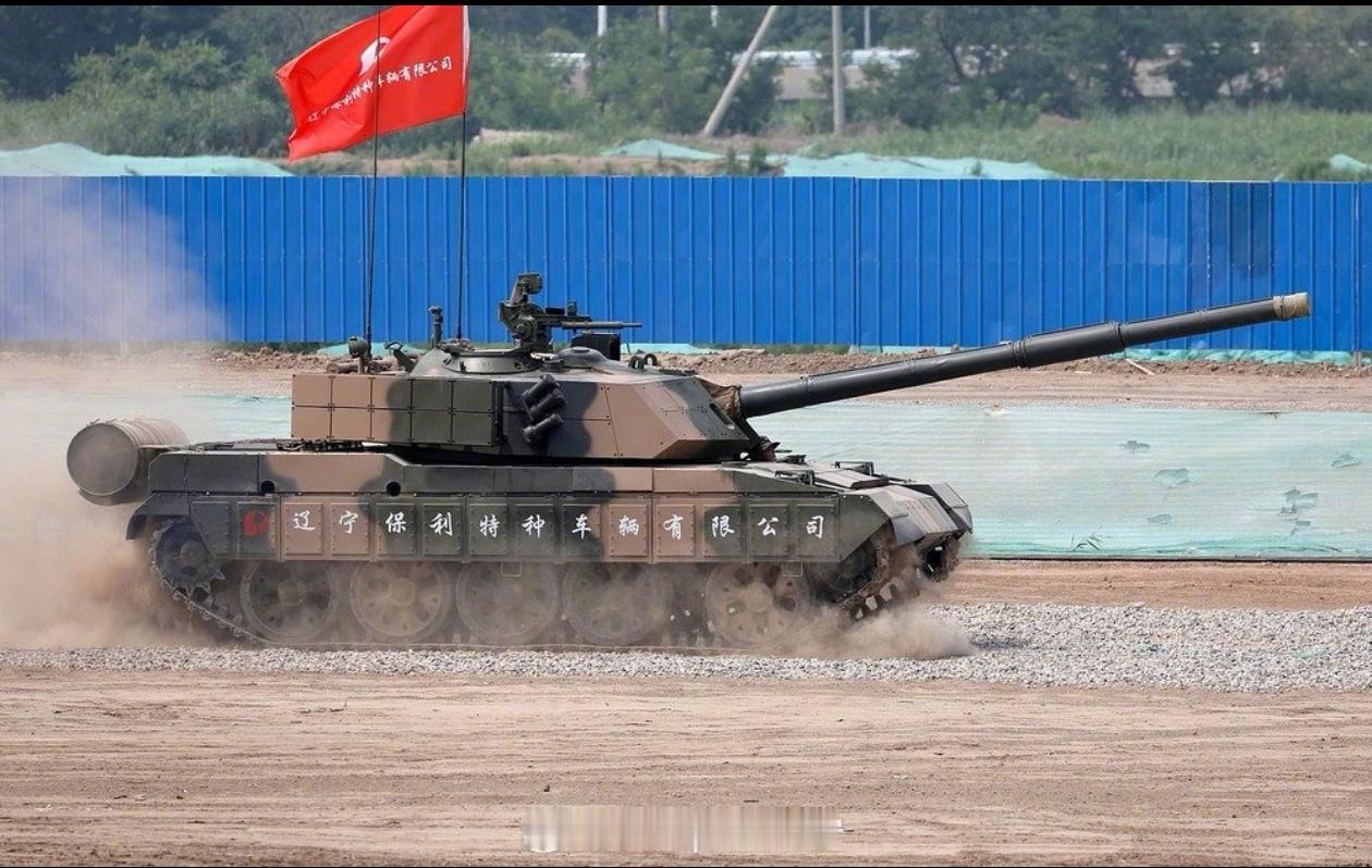 这是2018年珠海航展上展出的五九式坦克的终极改型，换装了99A1坦克同款的12