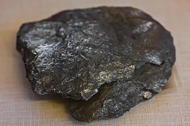 1200吨战略物资走私案震惊业界：若不开杀戒，何谈国家安全？“1200吨”，如果