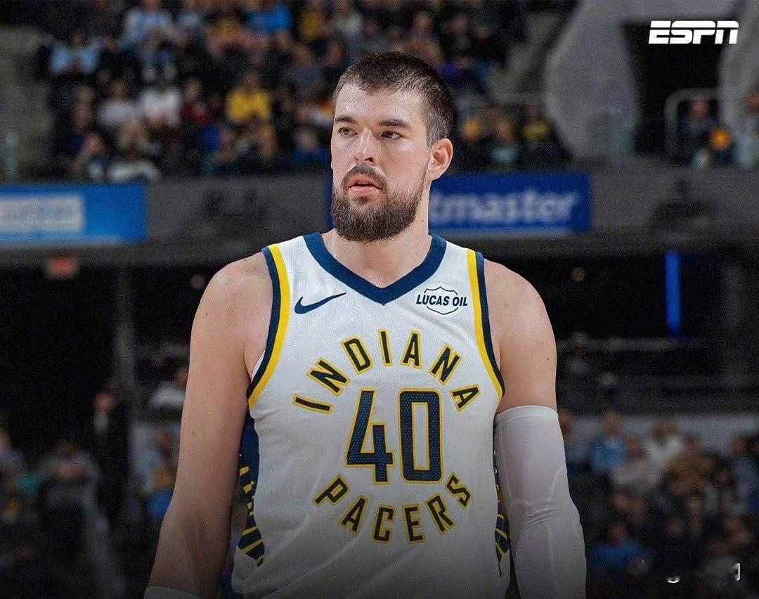 祖巴茨也因为“个人原因”被交易至步行者快船主力中锋·祖巴茨正式被交易至印第安