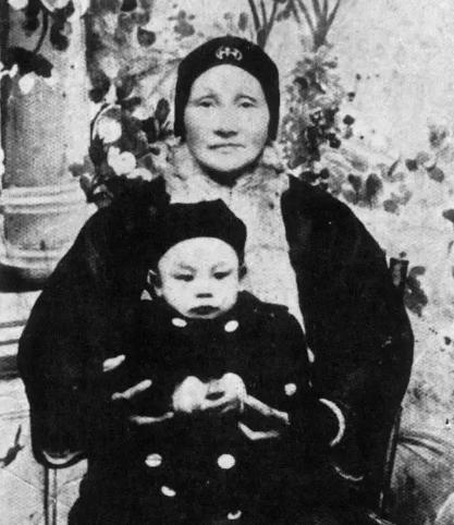 [点赞]浙江一尼姑还俗后，嫁给了比自己大22岁的富商。婚后第二年，她生下了一个