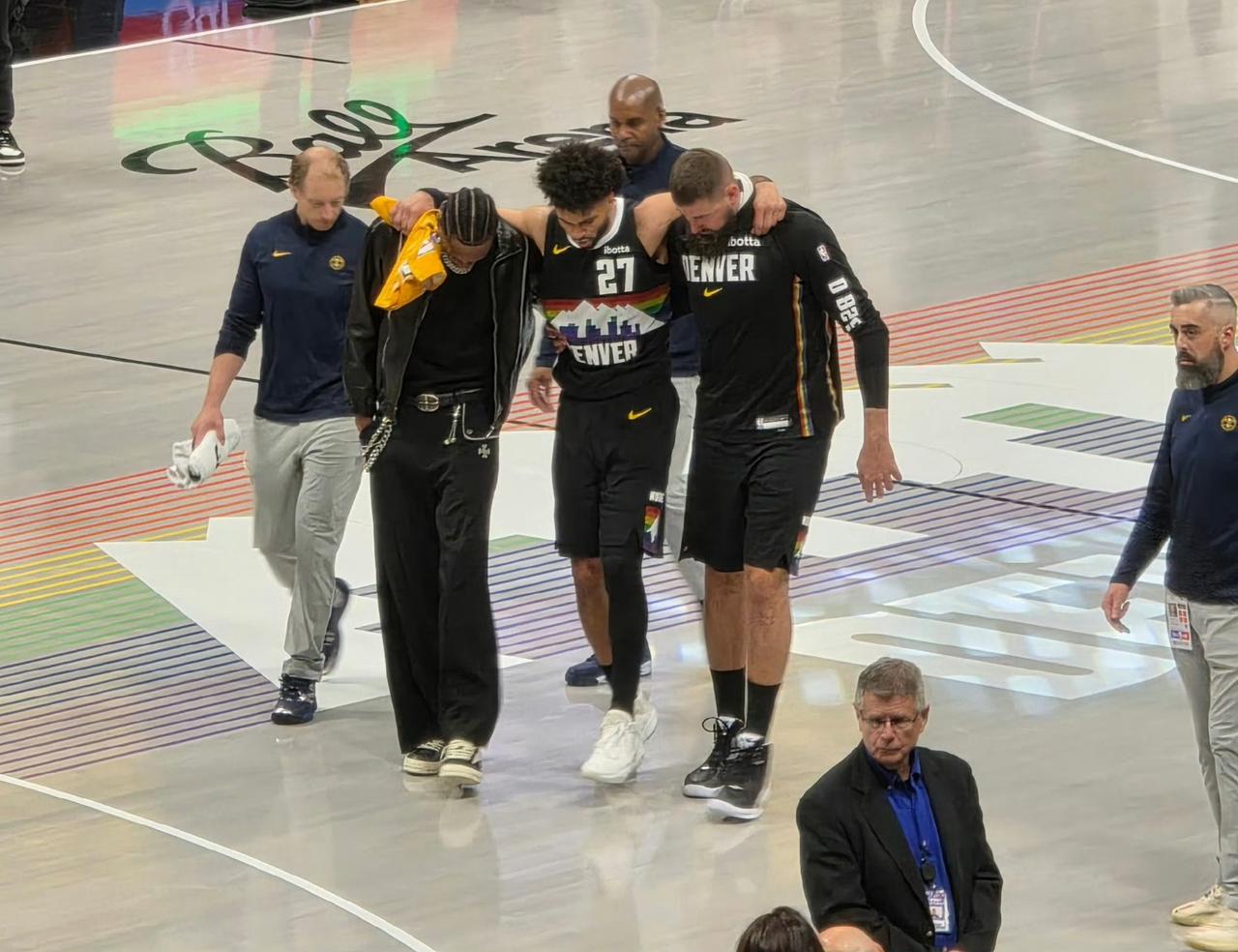 难顶！戈登刚复出，穆雷又伤了掘金战东部强敌尼克斯，戈登复出，掘金迎来久违的首发