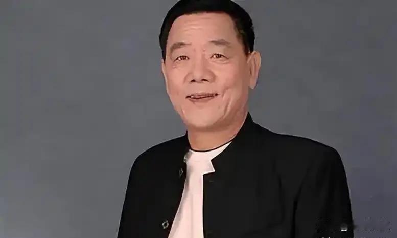 75岁，一年演216场，他到底图啥？。今天刷到杨进明老爷子的演出表，吓了一跳