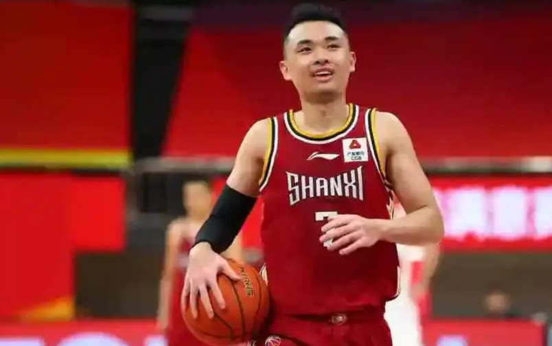 山西男篮最大的问题已浮出水面，因为顶薪分配太不合理，下赛季也没进步空间。作为一支