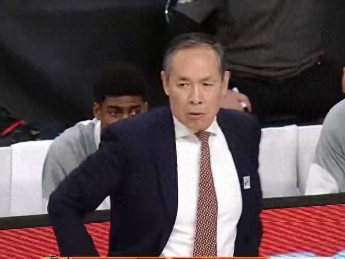 北京输球揪出最大毒瘤！全场投篮8中1正负值-11最后乱投纯瞎打赵睿的三