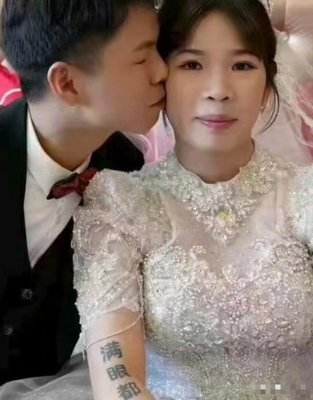 这﻿⁠个纹⁠﻿‌身‌有点意‌⁠思啊…‍﻿﻿​​​