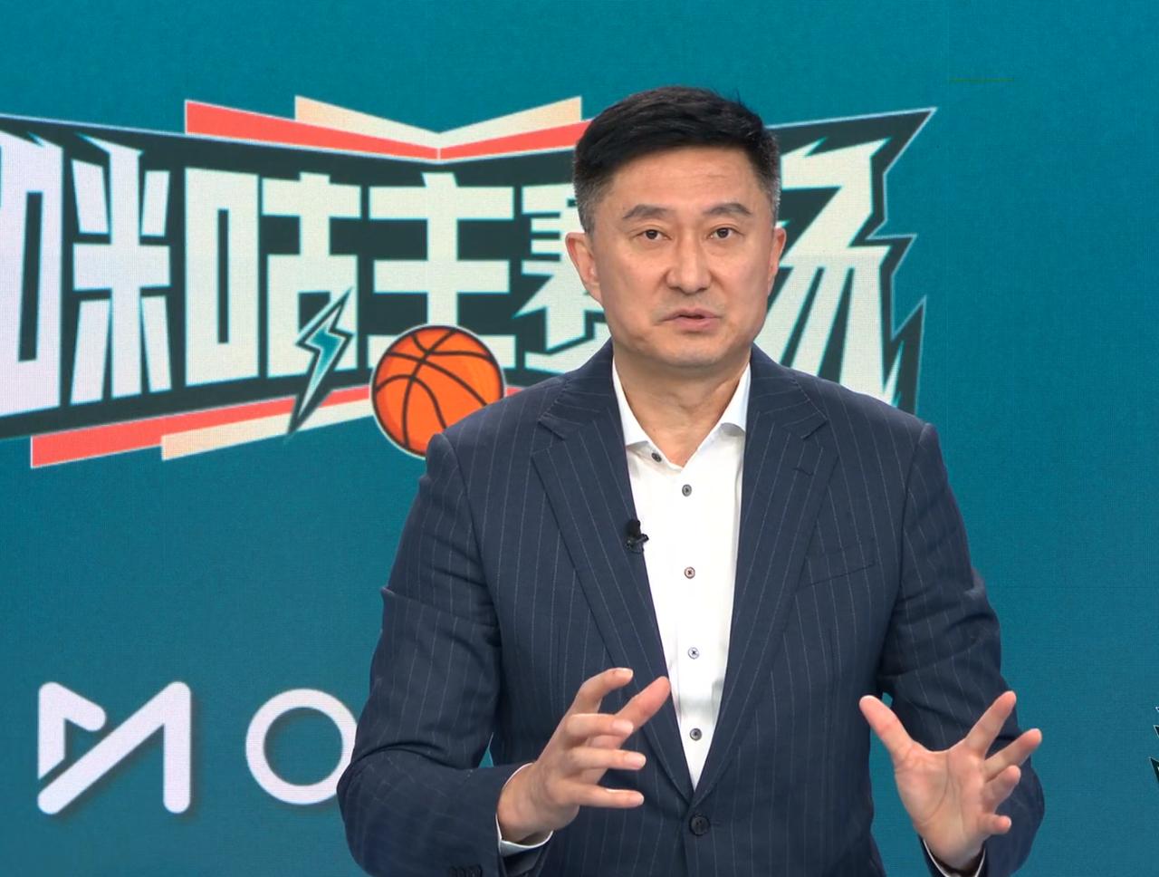 中国男篮落后韩国队24分，杜锋：20多分不算什么，几个三分球就追回来了……中国