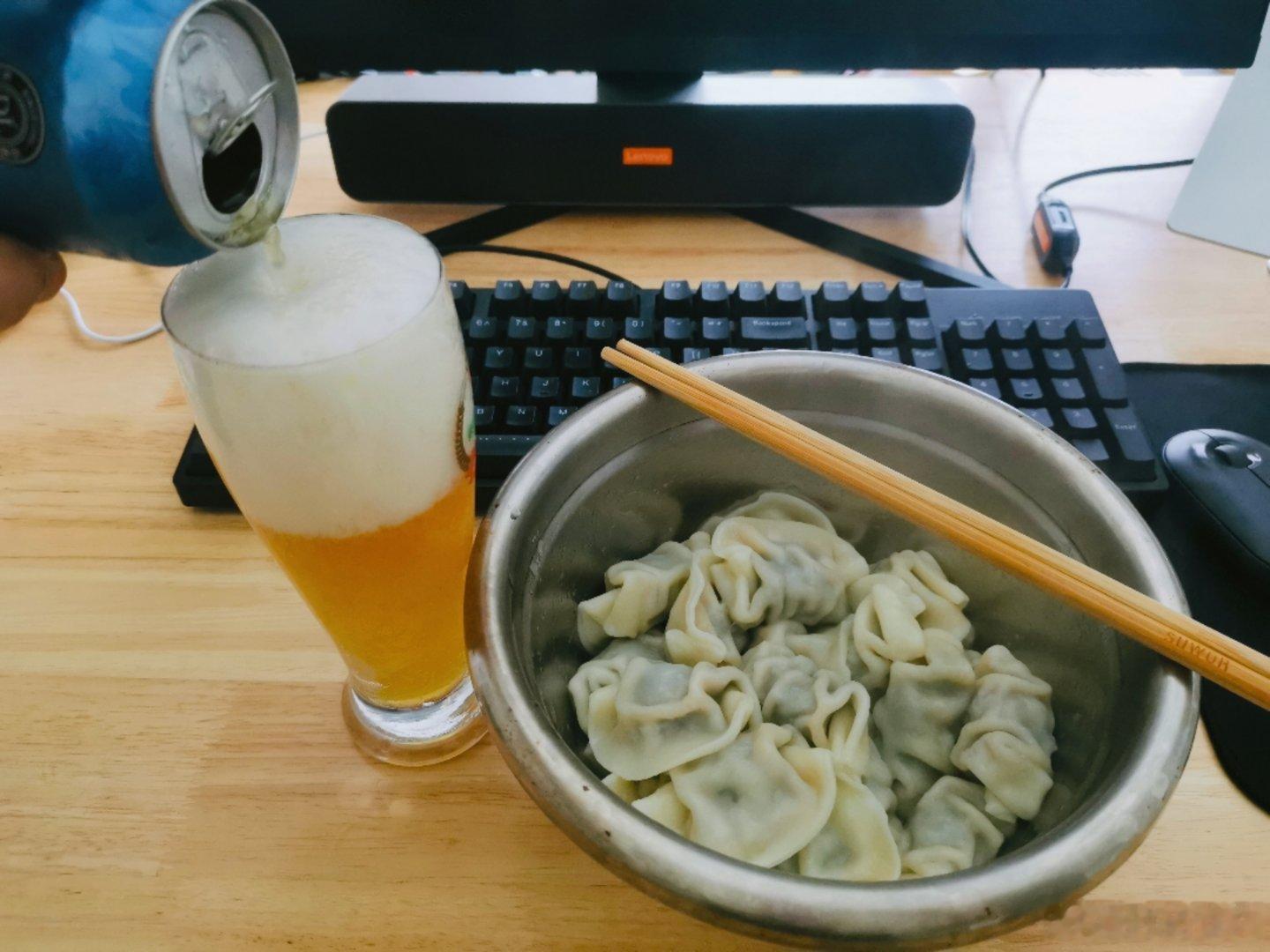 有钱人的午膳。我知道炫富不好，招人恨，但没办法，经济实力在这摆着呢。