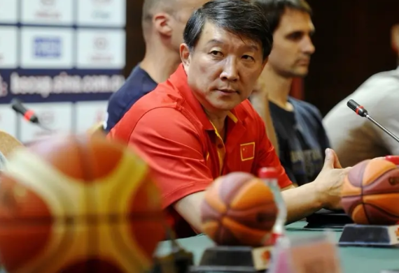 ——宫鲁鸣终于被骂上了热搜榜，如果说在家门口丢掉冠军还能被人接受，那么在全运会期