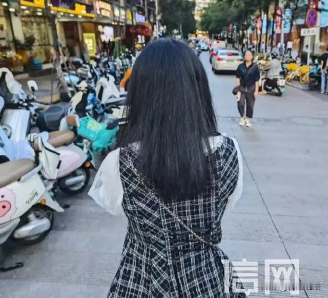 云南昆明，18岁女高中生小初想找轻松兼职赚钱，看到私人影院招聘信息，因有女仆装照