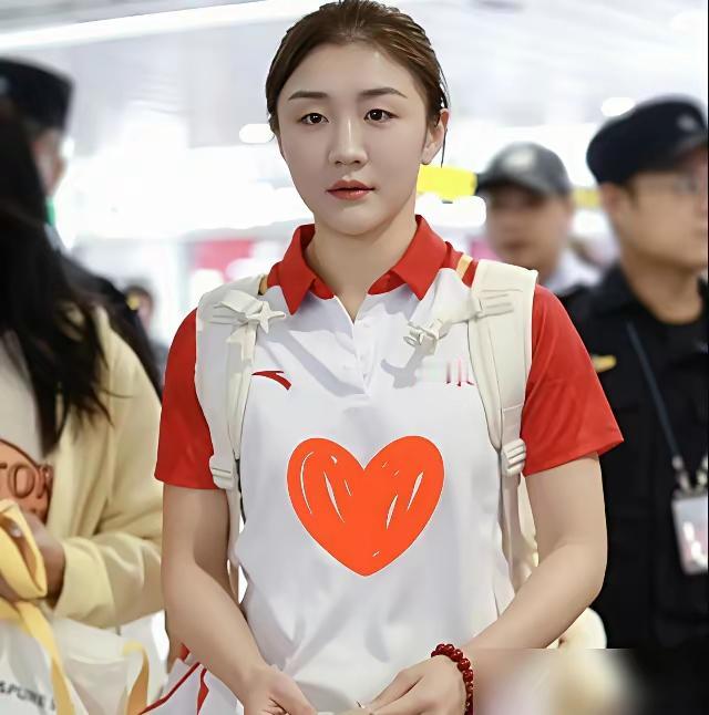 陈梦选择回故乡效力，是明智的选择！据说国乒准备为退役后的陈梦安排一个教练的位置，