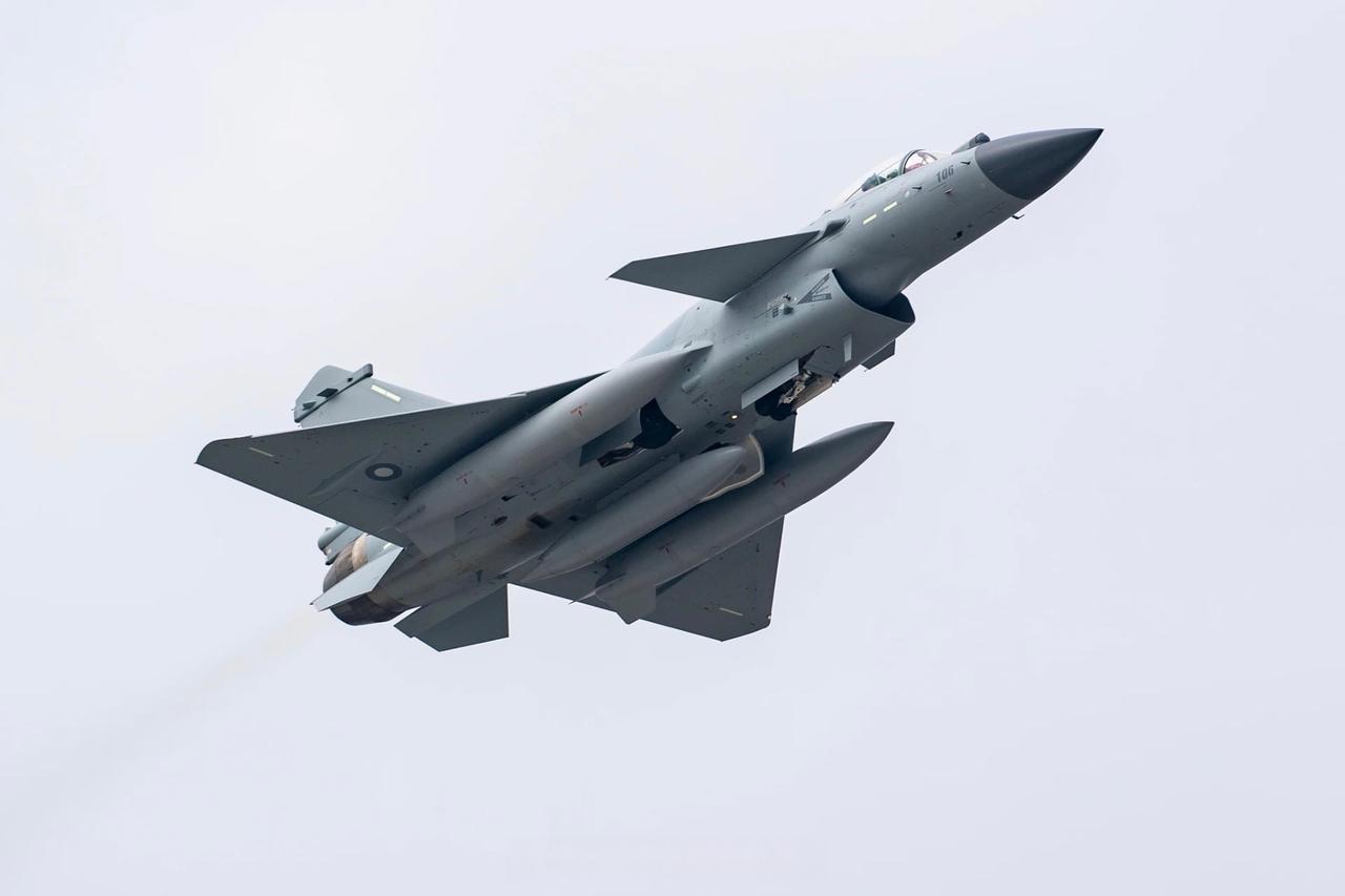 为什么歼10卖的不好，但枭龙卖的很好？萨沙刚刚看到一个帖子，质疑为什么2025