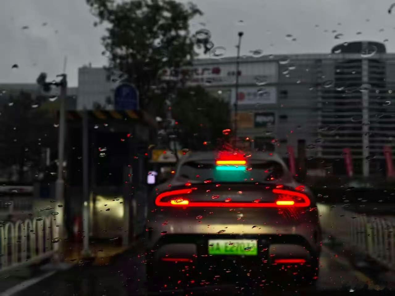 又有什么新技术要来了？小米汽车Carlos生态发布会，看好多汽车博主都发关于汽车