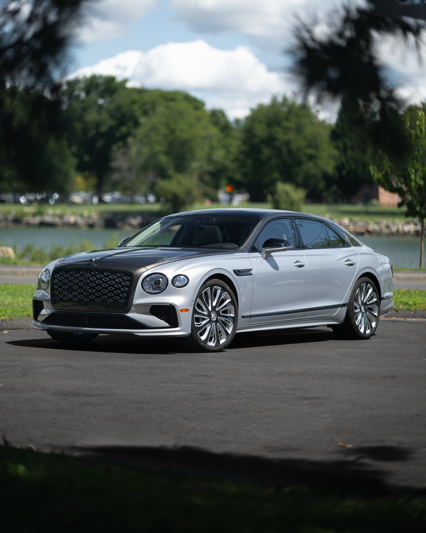 BentleyFlyingSpurMulliner宾利宾利飞驰这款中网感