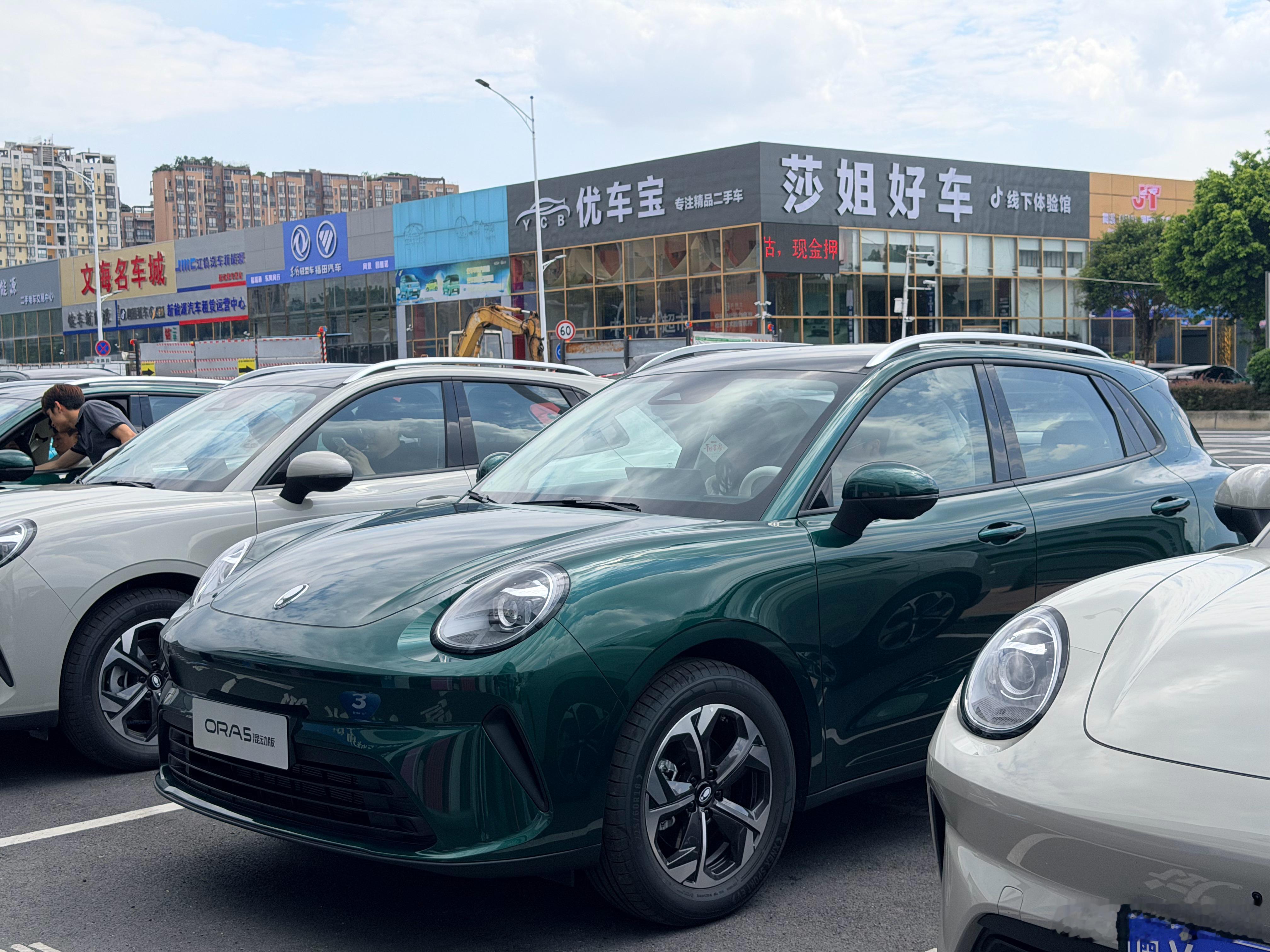 来开一下欧拉5混动，居然是个小电池2DHT混动，这是不是之前那套哈弗HEV混动啊