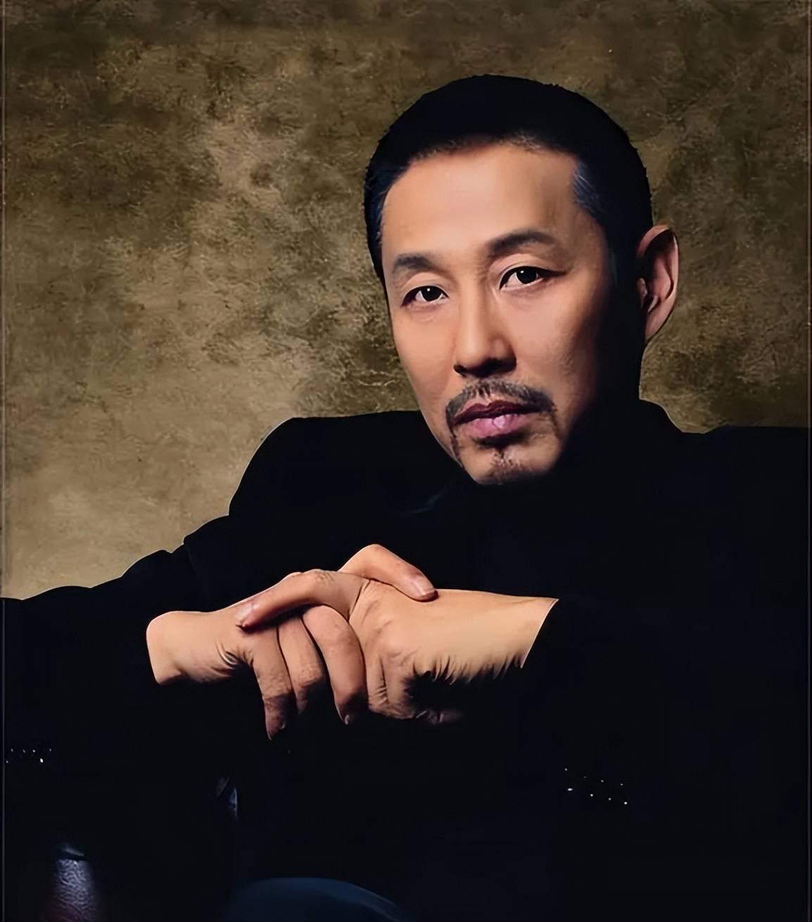 陈道明非常现实的一段话：“当婚姻里不再有生理需求，朝夕相处的两个人就成了搭伙过日