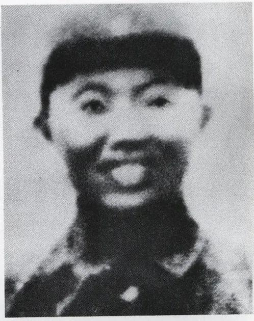 1942年11月，八路军副团长王凤麟惨遭遭出卖，被日敌军包围，打到最后，他只剩一