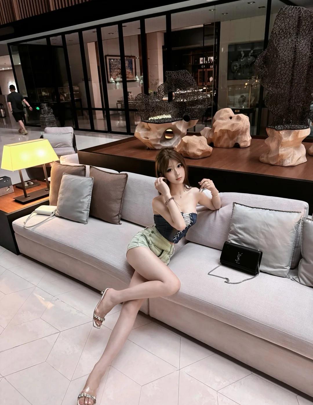 南京拍照｜涵碧楼【南京陪拍】可拍照帮修图云端奢华体验酒店天花板