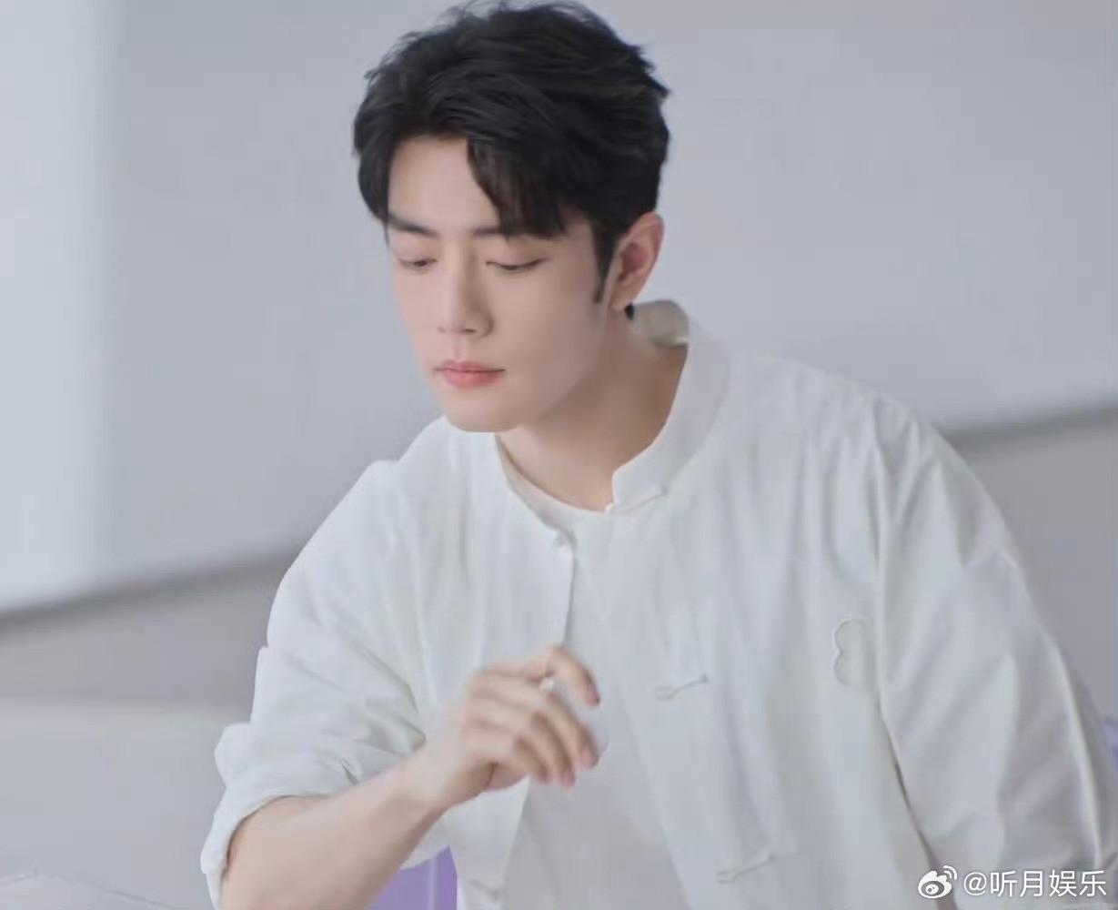 肖战新中式盘扣白衬衫好帅啊🥲​​​
