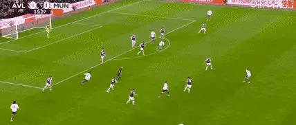 别信单刀必进这种鬼话。法国人穆阿尼也不信。直到世界杯决赛第123分钟，他甩开