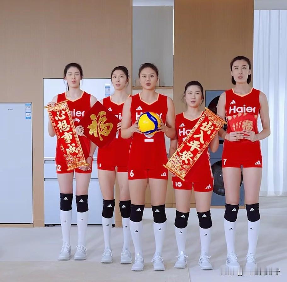 摒弃地域利益，女排国家队应选拔有实力或者有潜力的球员入队。分猪肉那一套已经不适合