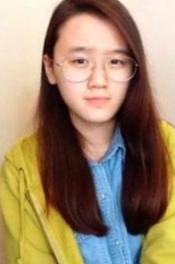 17岁花季少女和年近60岁的耄耋老人结婚了！她不顾家人反对，宁愿断绝父女关系，也