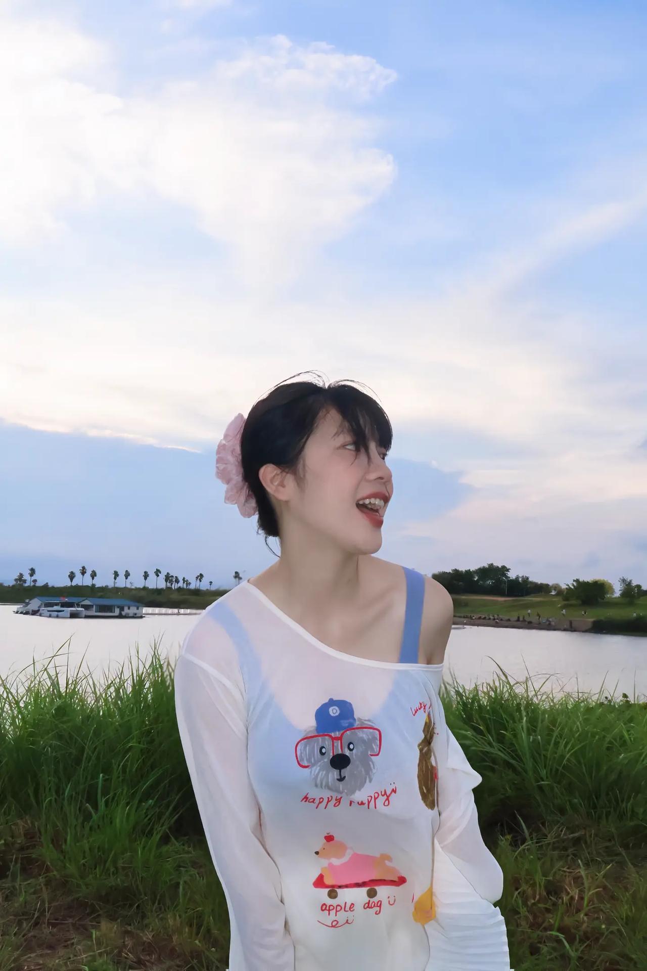 我是一个想一出是一出的人，但是有人愿意陪我，我就会觉得很幸福！