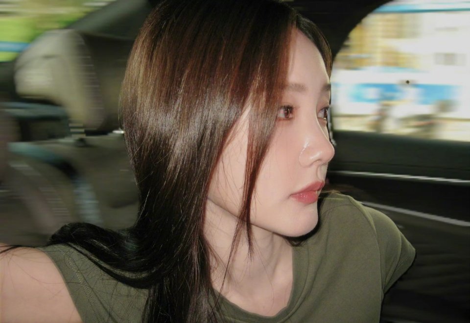 金枝李一桐李一桐塑造的“金枝”极具鲜活感与层次感，彻底跳出了符号化角色的局限：