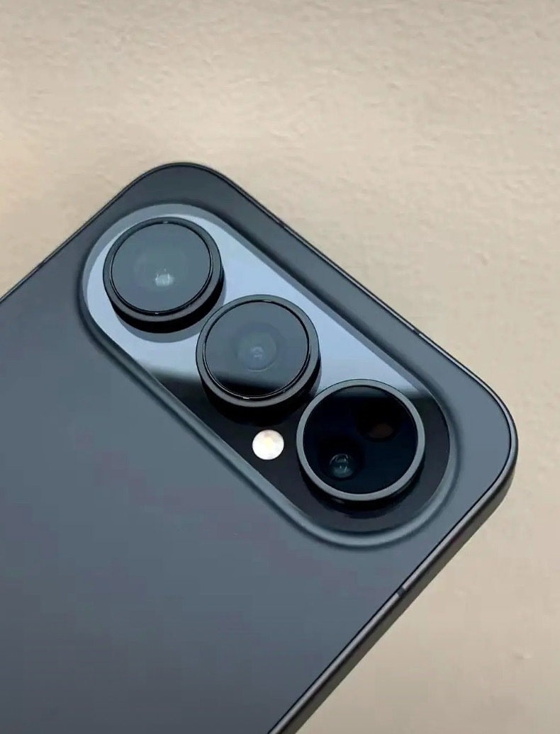 手机圈现在是不是魔怔了？开口不提LTPO，好像就跟不上时代了似的。好多人追着