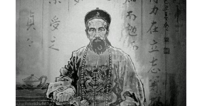 曾国藩只让他招募3000人，他却拉来了一万人，曾国藩知道后非常生气，直接把他赶出