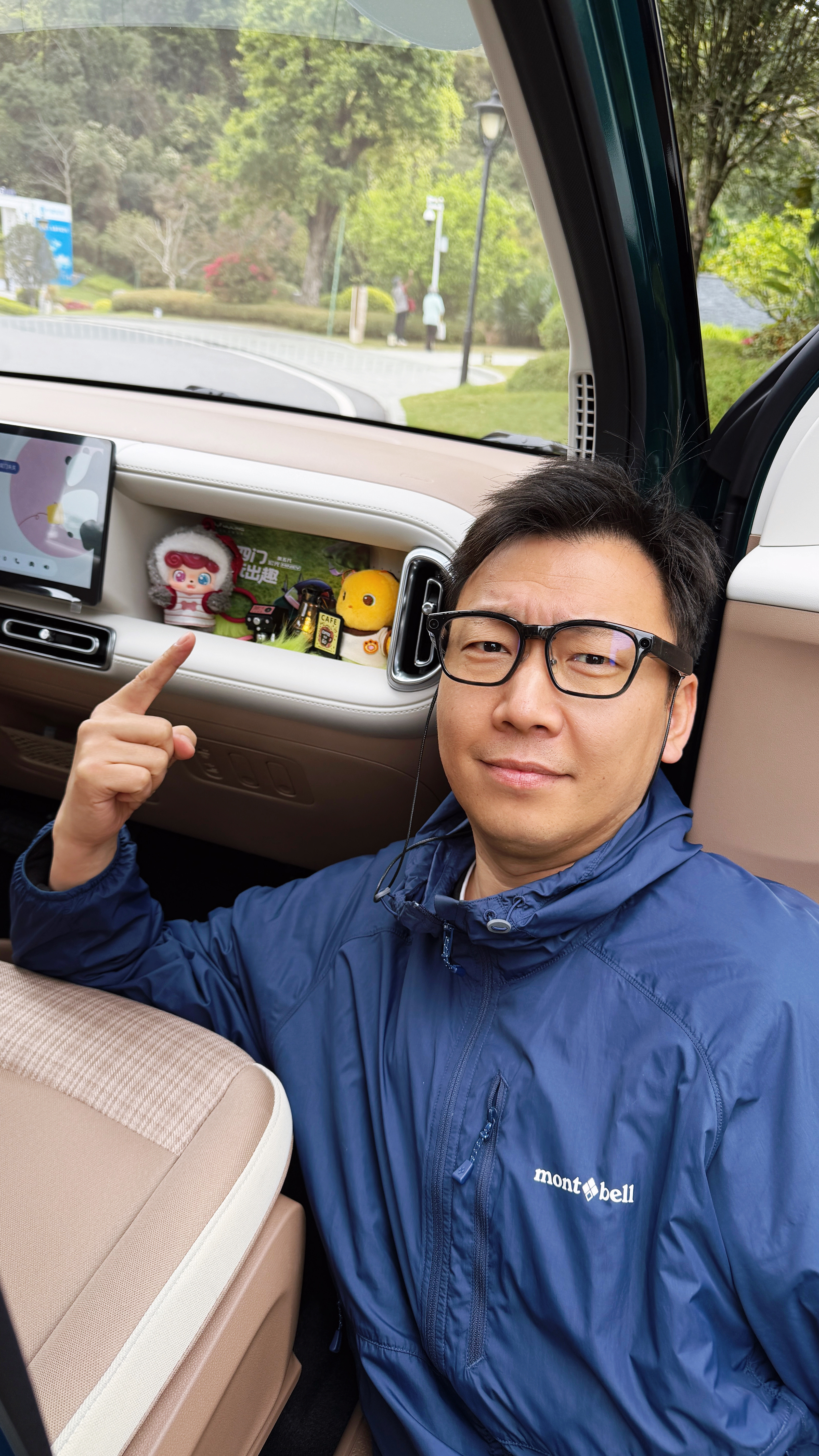 今天试驾第五代宏光miniev，竟然有个环节是造景空间，手办、盲盒、毛茸茸一堆