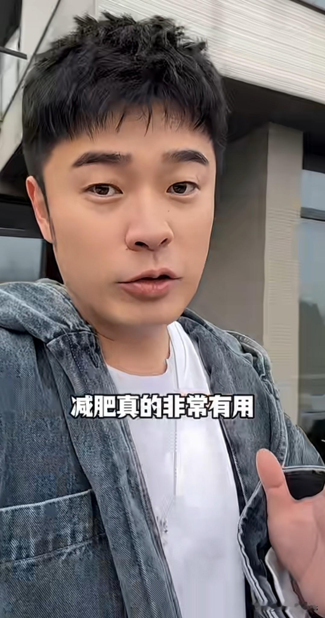 陈赫发自肺腑的告诉大家:水煮菜减肥真的非常有用。怀着一探究竟的心继续看了下去