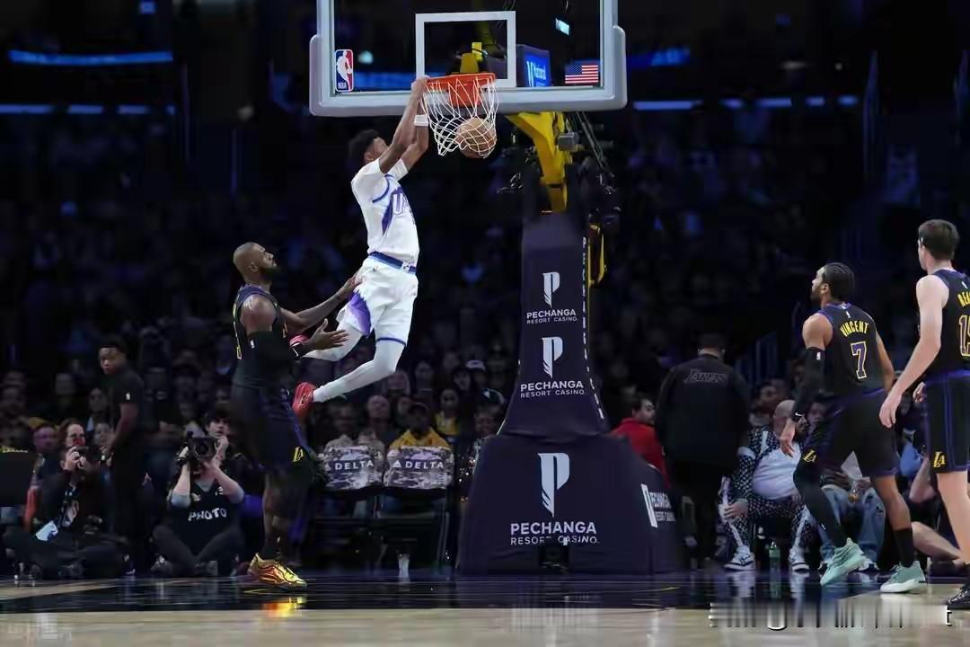 41岁詹皇首秀11+12封神！湖人140分大胜藏玄机🔥41岁征战第23赛季！